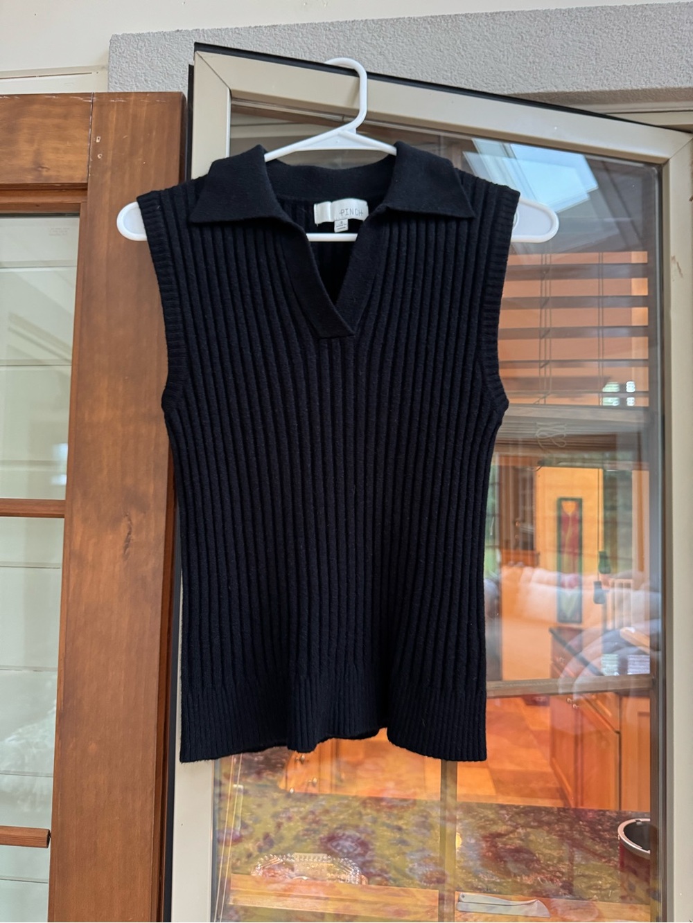 Pinch Ribbed Sleeveless V-Neck Sweater - Black